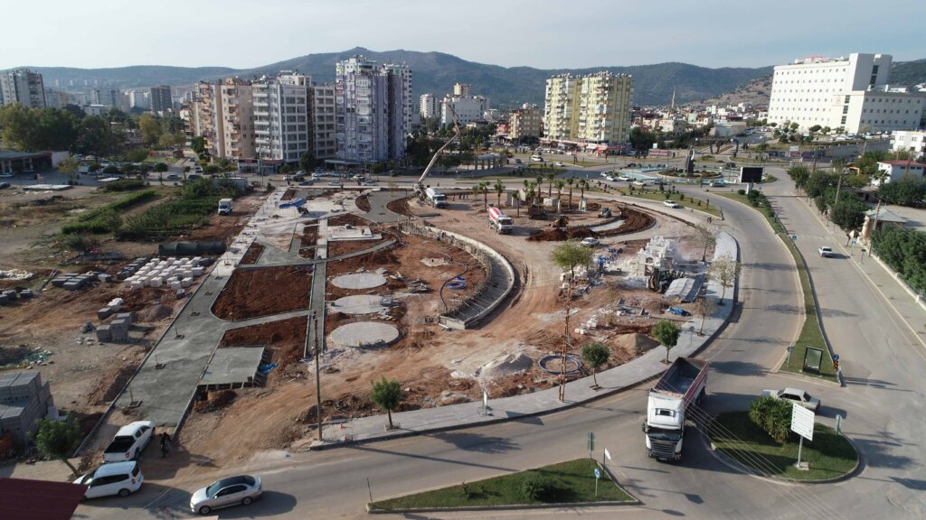Büyükşehir Kozan’a Şehit Kubilay Meydanı yapıyor