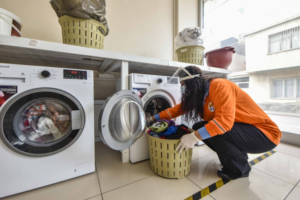 Büyükşehir Belediyesi çamaşır yıkıyor