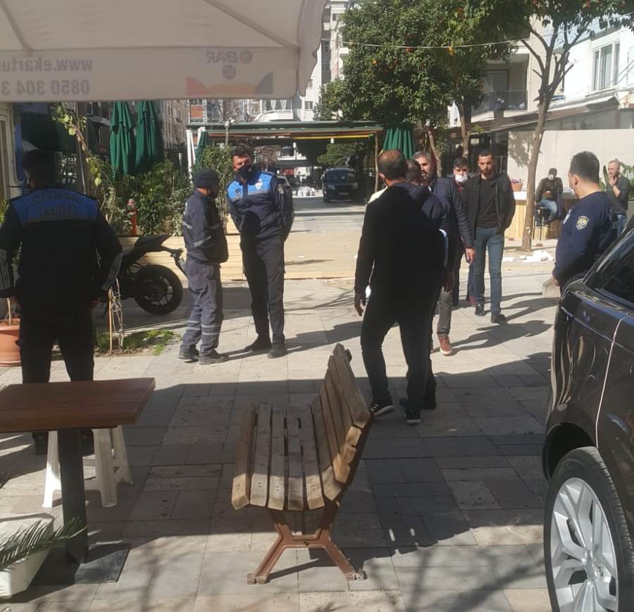 Şinasi sokakta kaldırım temizliği başladı!