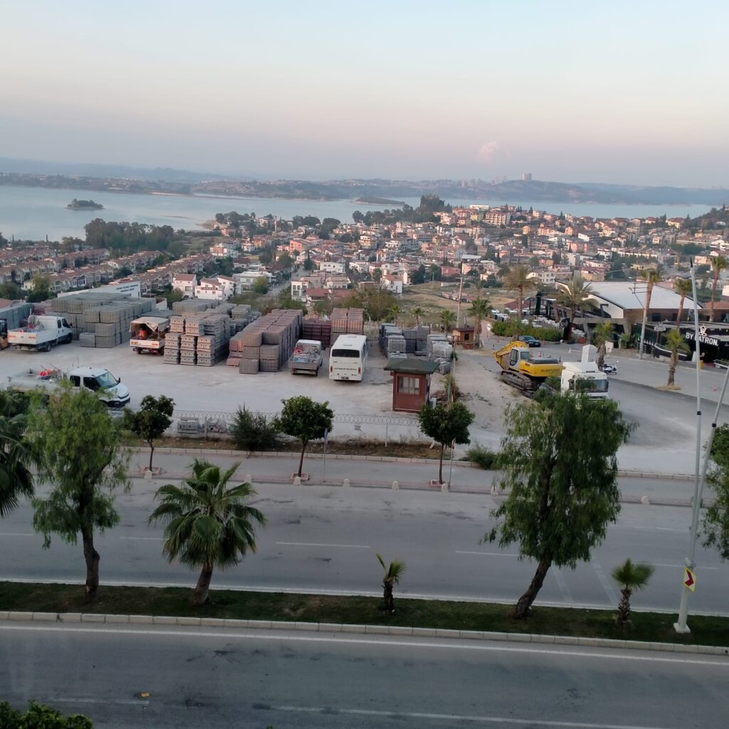 Süleyman Demirel Bulvarı’ndaki bu çirkin  görüntülere kim “dur” diyecek!