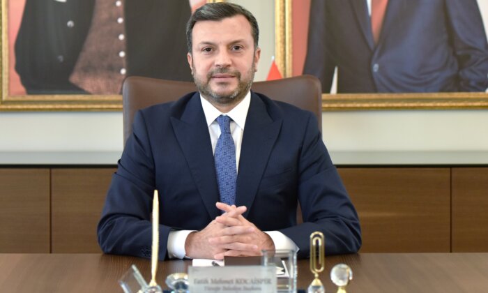 Başkan Kocaispir maaşını AFAD’a bağışladı