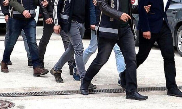 40 ilde dev FETÖ operasyonu: 214 gözaltı