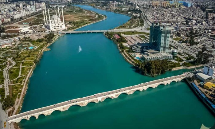 Adana’da belediyeler; ne yapıyor, ne yapmıyor? / Editör’den