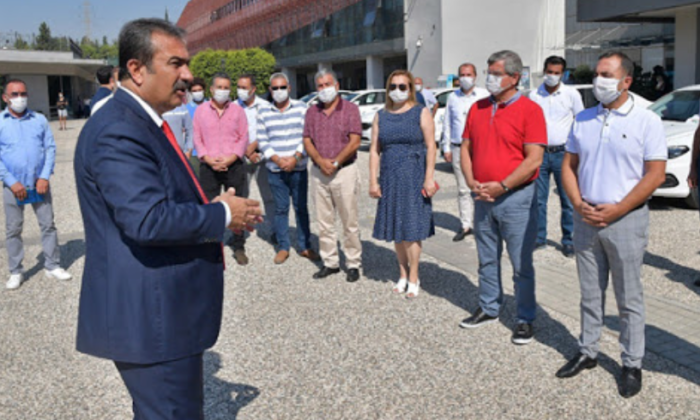 Çukurova Belediye Başkanı Soner Çetin ve 5 bürokrat, “görevi kötüye kullanmak”tan yargılanacak