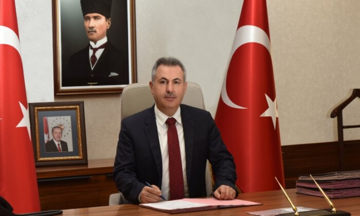Adana Valisi Süleyman Elban’ın Yeni Yıl mesajı
