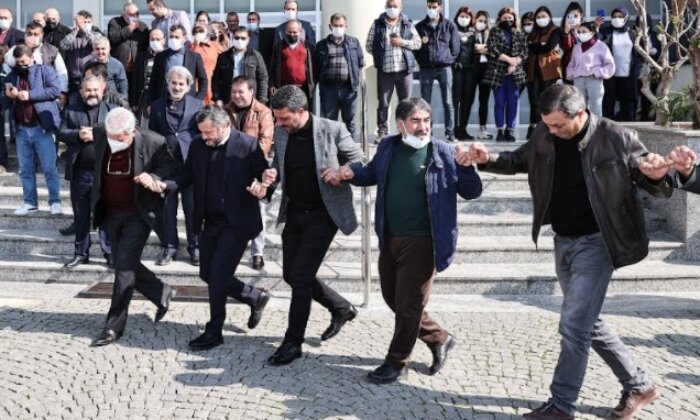 Yüreğir Belediyesi işçileri böyle zam görmedi!