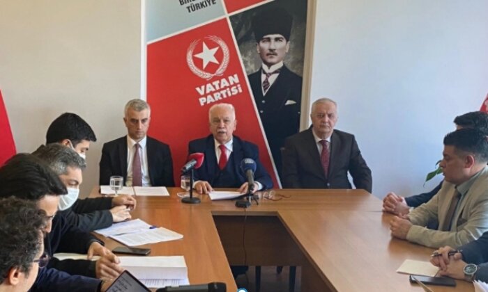 Vatan Partisi Genel Başkanı Doğu Perinçek, Vatan Partisi Merkez Karar Kurulu’nun aldığı “Türkiye’nin Güvenliği ve NATO Üzerine Karar ve Gerekçe”yi açıkladı
