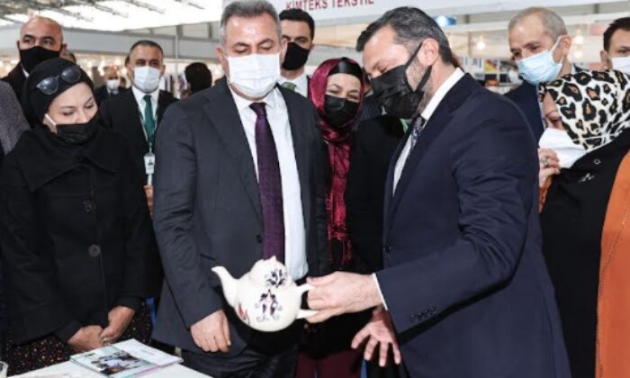 Yüreğir Belediyesi standı ilgi odağı oldu