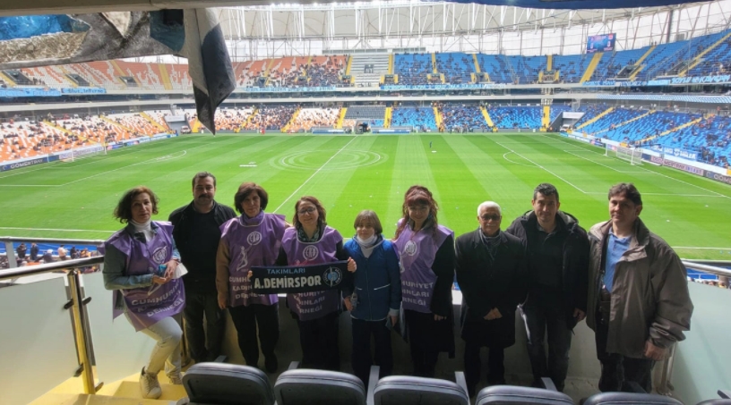 Adana Demirspor’dan Anneler Hareketi’ne destek