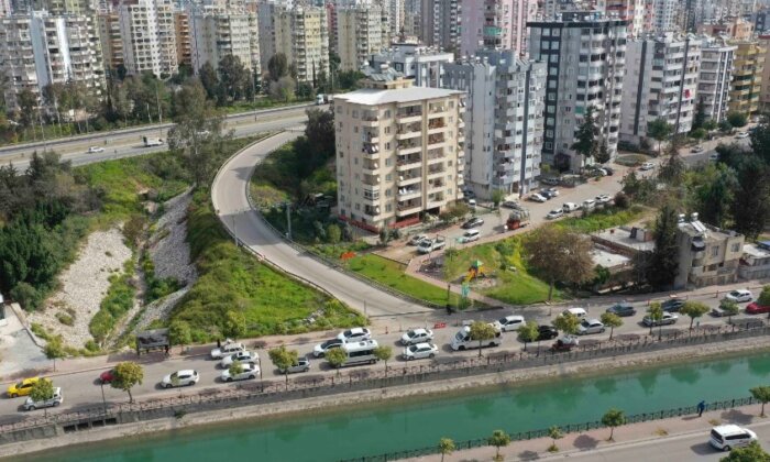 Adana’nın hakkını arıyoruz / Gelin Adana trafiğini rahatlatacak tüm girişleri açalım!