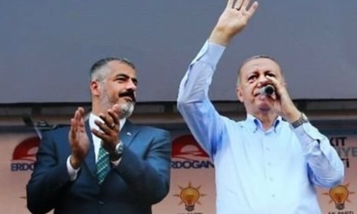 Adanalı siyasetçi Dostbil’in 15 Temmuz tweeti ortaya çıktı: Şerefsizler, buradayız!