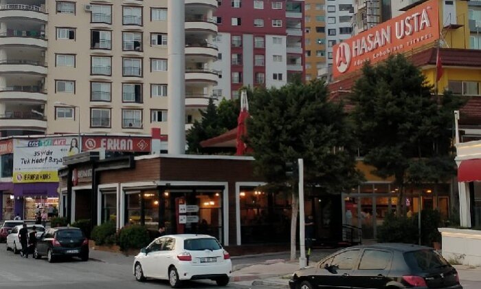 Çukurova’da “Kış Bahçesi” adı altında kaçak yapıya ruhsat: Rezalete bak!