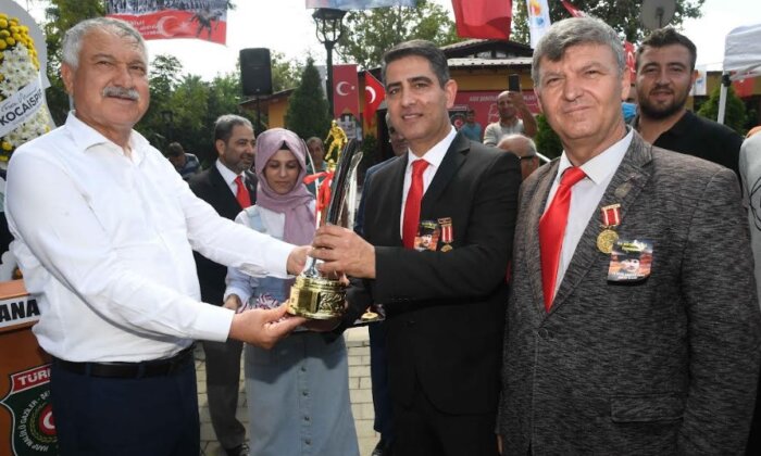 Şehit nurlanmış, gazi onurlanmış askerdir…