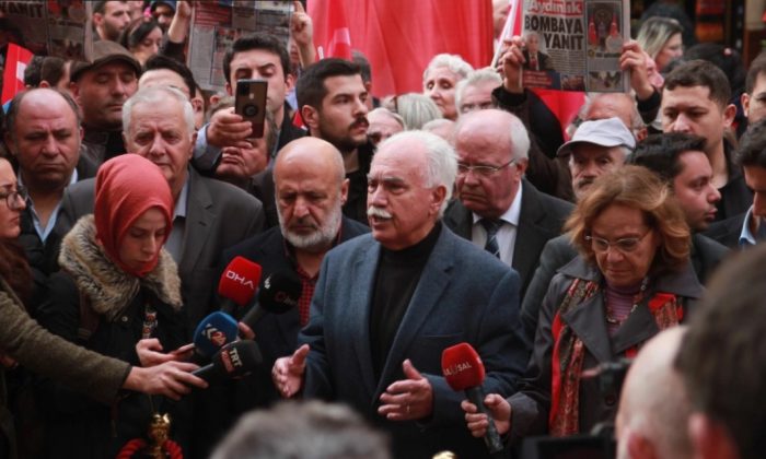 Doğu Perinçek: Türk bayrağı olduğu yerde terörün yeri ya mezardır ya hapishanedir