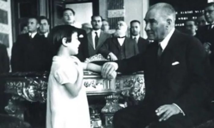 ‘Medeniyetin esası, ilerleme ve kuvvetin temeli, aile hayatındadır’ / Ercan Dolapçı yazdı