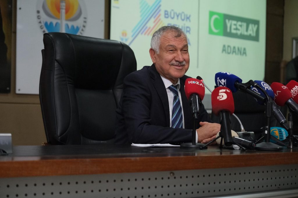 Adana’yı bir turizm kenti yapmak için büyük çaba sarf ediyoruz