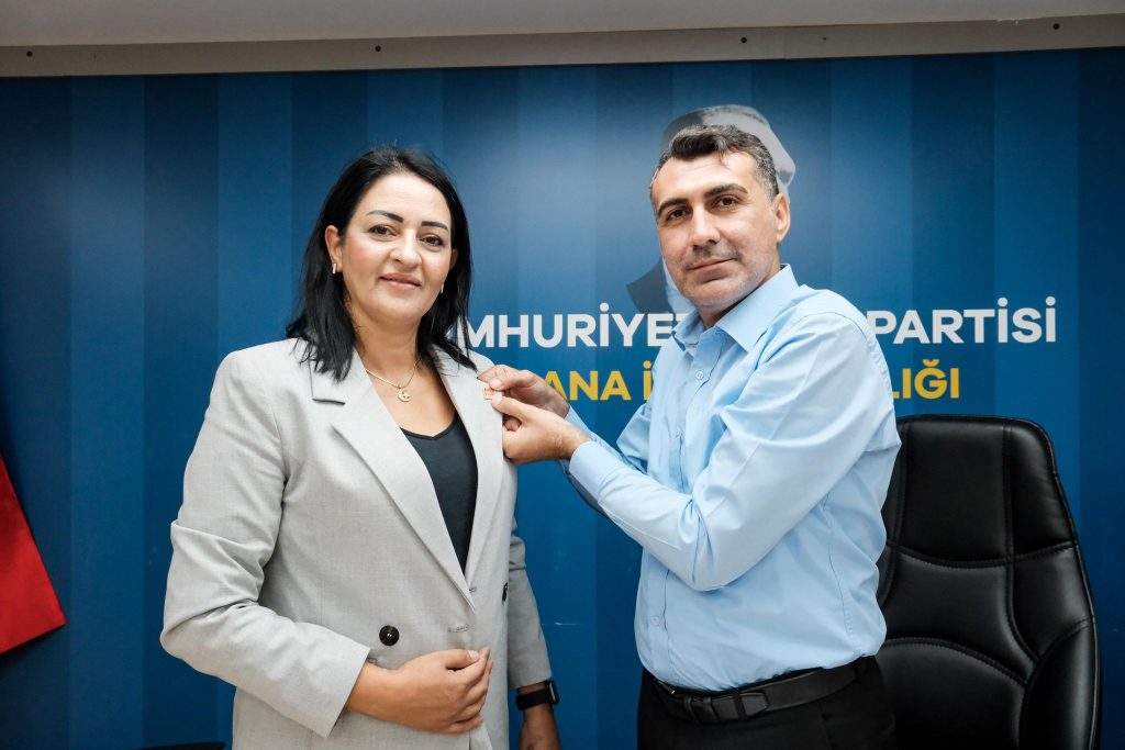 Memleket Partisi İl Başkanı Tepe ve yönetimi CHP’ye katıldı