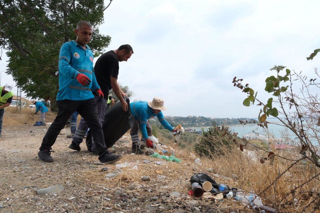 Büyükşehir Belediyesi, Adana’nın temiz ve düzenli olması için yoğun çalışıyor