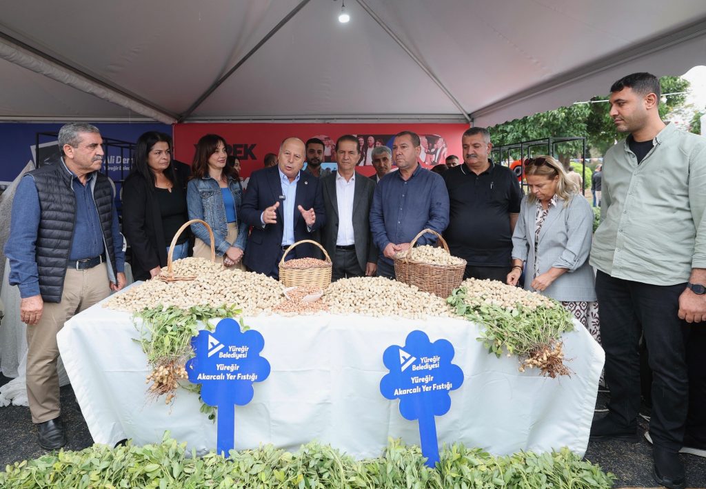 Yüreğir’in fıstığı festivale renk kattı!