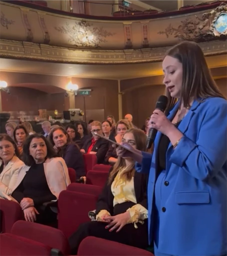 İpek Sabah Ankara Yolcusu