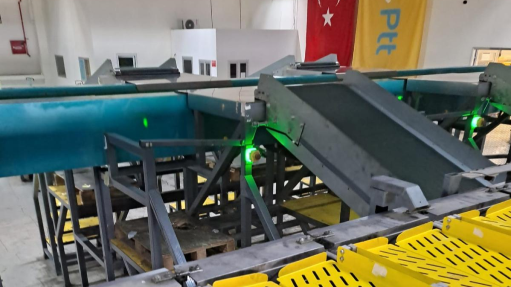 Adana Organize Sanayi Bölgesindeki PTT Kargo Şubesinde Neler Oluyor?