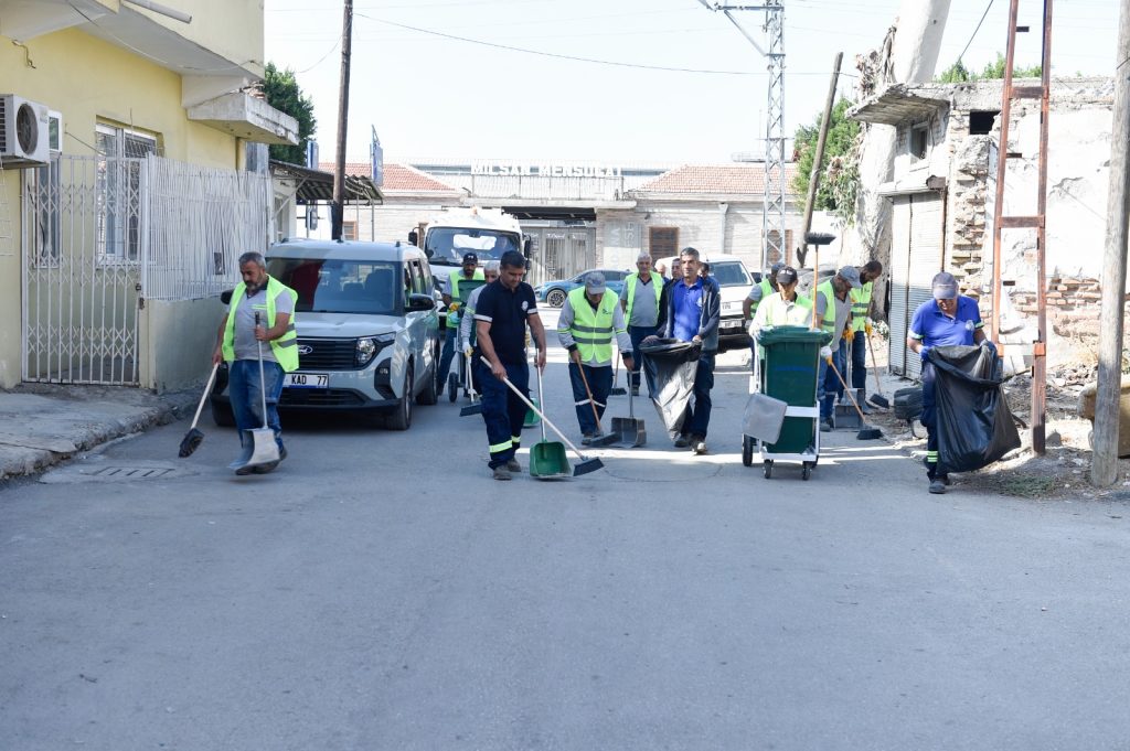Seyhan’da Temizlik Seferberliği: 5 Mahallede Kapsamlı Çalışma
