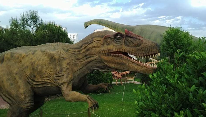 Çukurova’da Dinazor Park Yeniden Gündemde