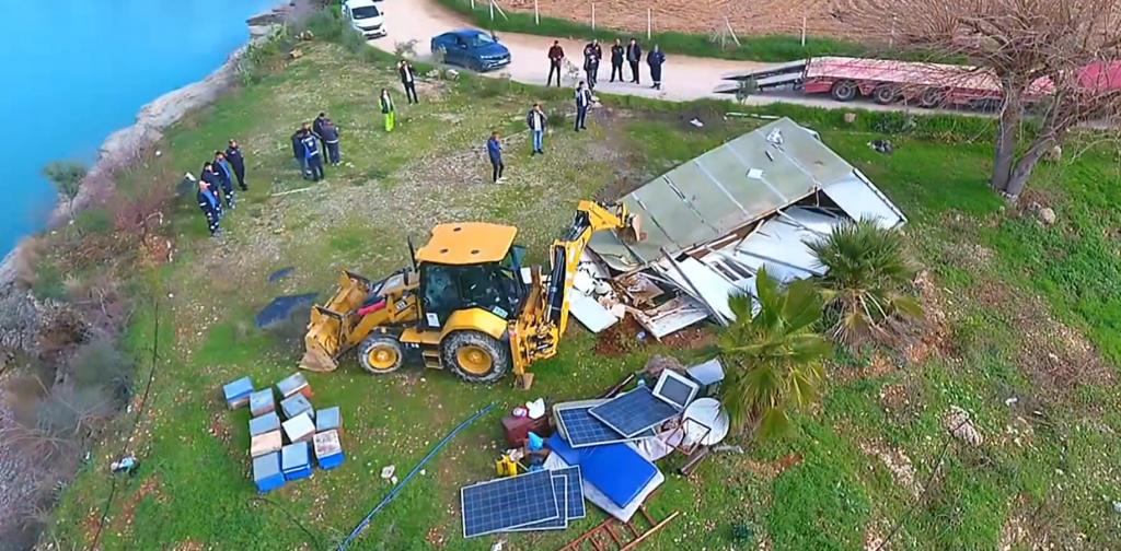Seyhan Baraj Gölü çevresinde kaçak yapılara geçit yok: 84 yapı yıkıldı