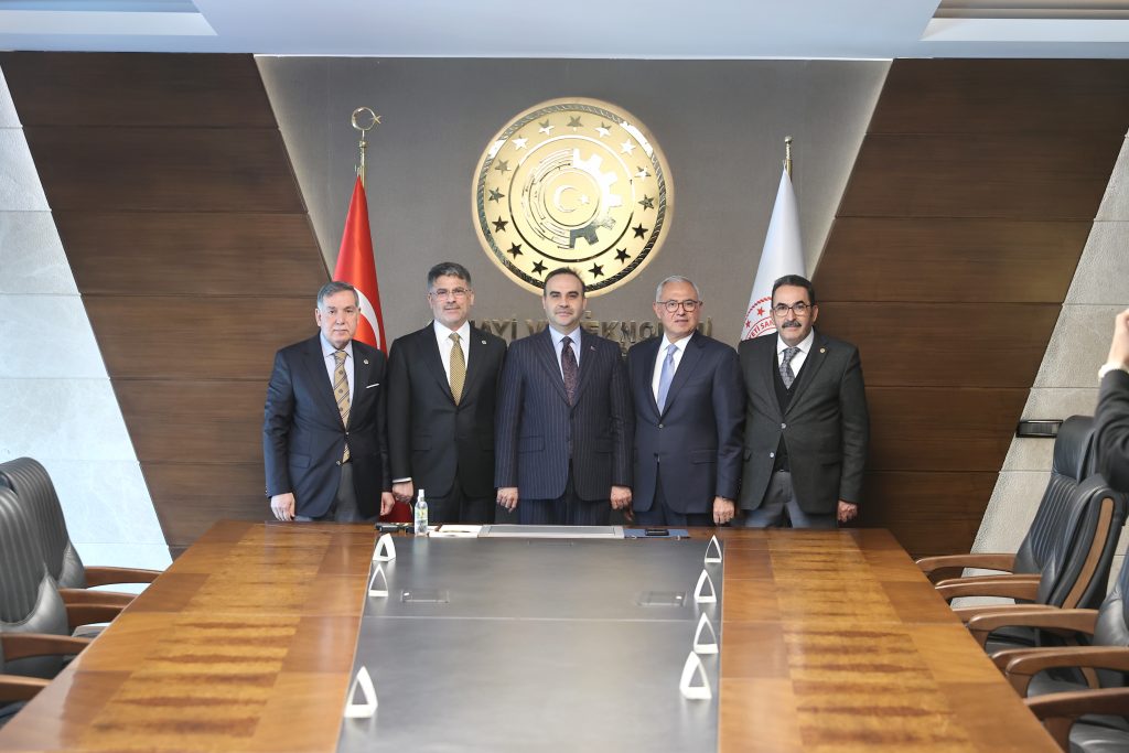 Adana sanayisine güç katacak projeler geliyor!