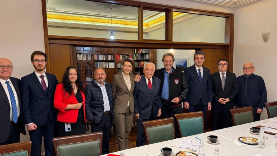 İş insanı Errol Musk’tan Doğu Perinçek’e ziyaret