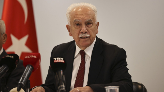 Doğu Perinçek’in ‘Hamaney’ mesajı: ‘Şehadette ve cesarette eşit olan İran kazanacak’