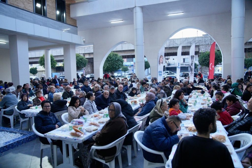 Seyhan Belediyesi’nin en özel iftarı