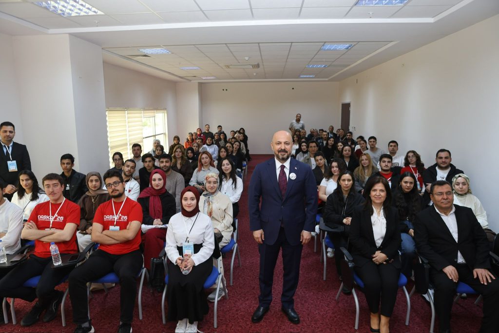 Nacar’dan gençlere kariyer rehberliği