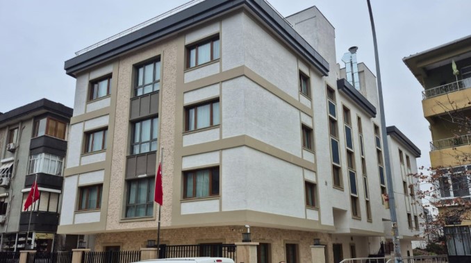 Diyanet’in mescidini yıkıp cemaat yurdu yaptılar