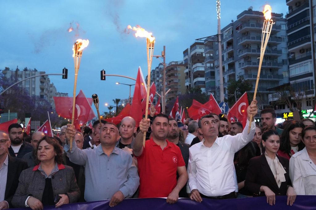Çukurova’da 19 Mayıs coşkusu meydanlara sığmadı