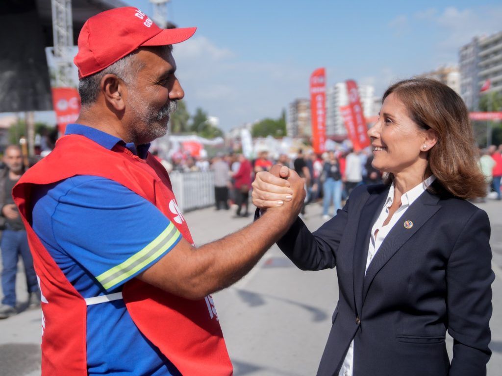Tutuklu Başkan CHP’li Oya Tekin’den mesaj var: Adil yarınları birlikte inşa edeceğiz