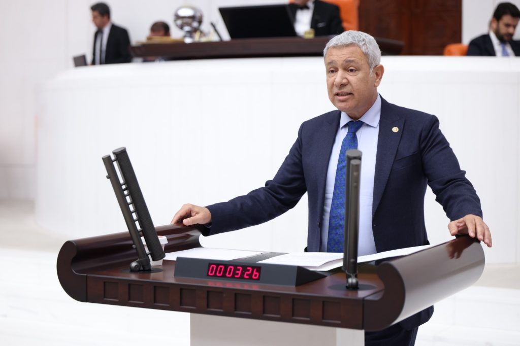CHP’li Orhan Sümer, sağlık çalışanlarının mağduriyetini TBMM’ye taşıdı