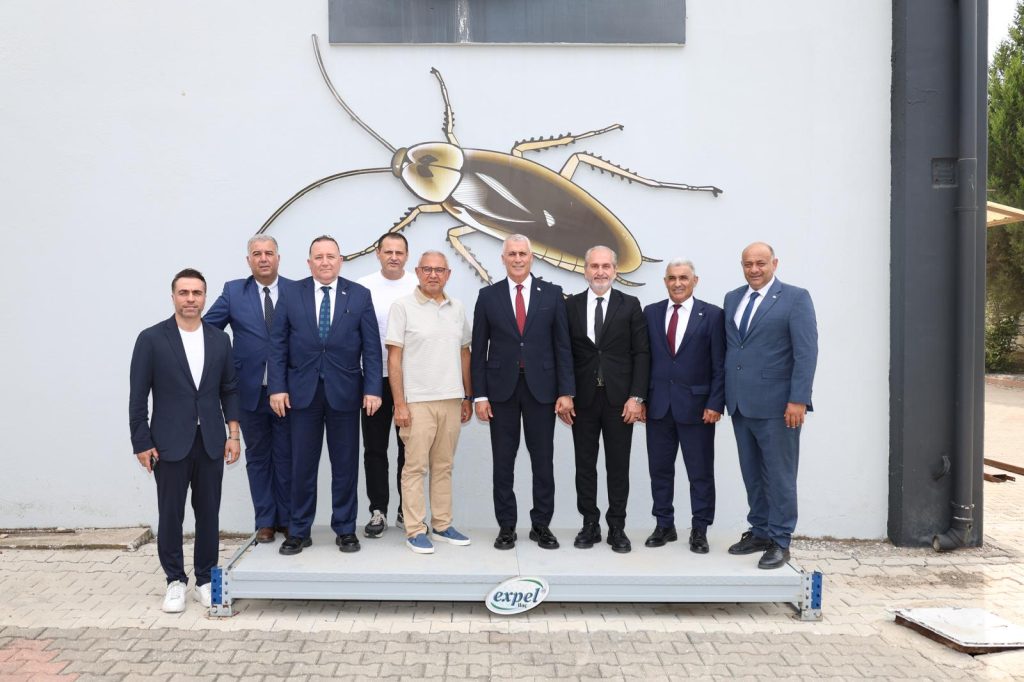KKTC Ekonomi ve Enerji Bakanı Amcaoğlu’ndan Expel’e ziyaret