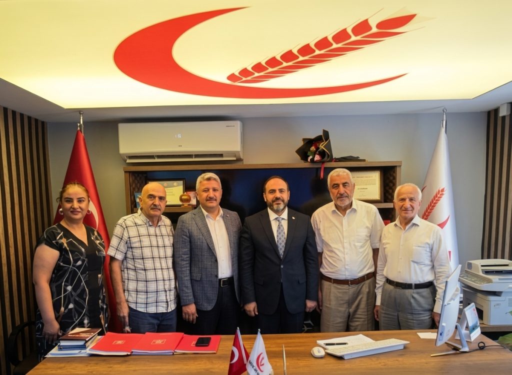 Üç partiden Yeniden Refah Partisi’ne ziyaret