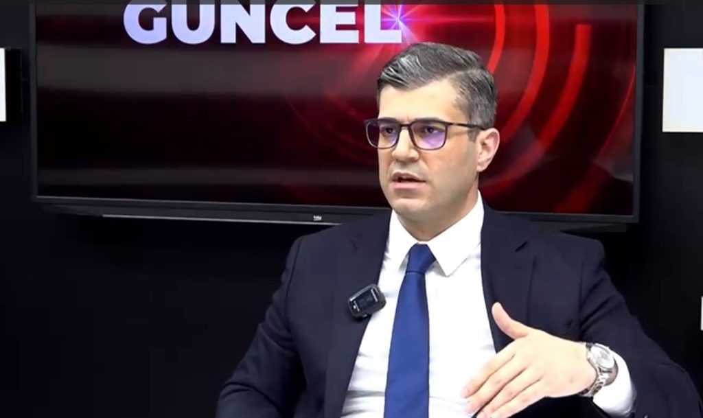 AK Parti İl Başkanı Özkan: Adanalıların bir metrekare malını kimseye yedirmeyiz!