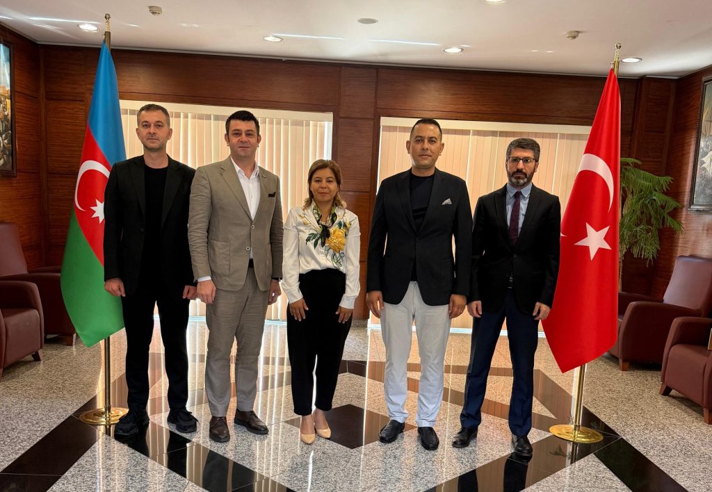 AOSB Heyeti Bakü’de 