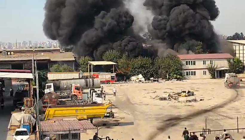 Adana Sebze Hali’nde yangın