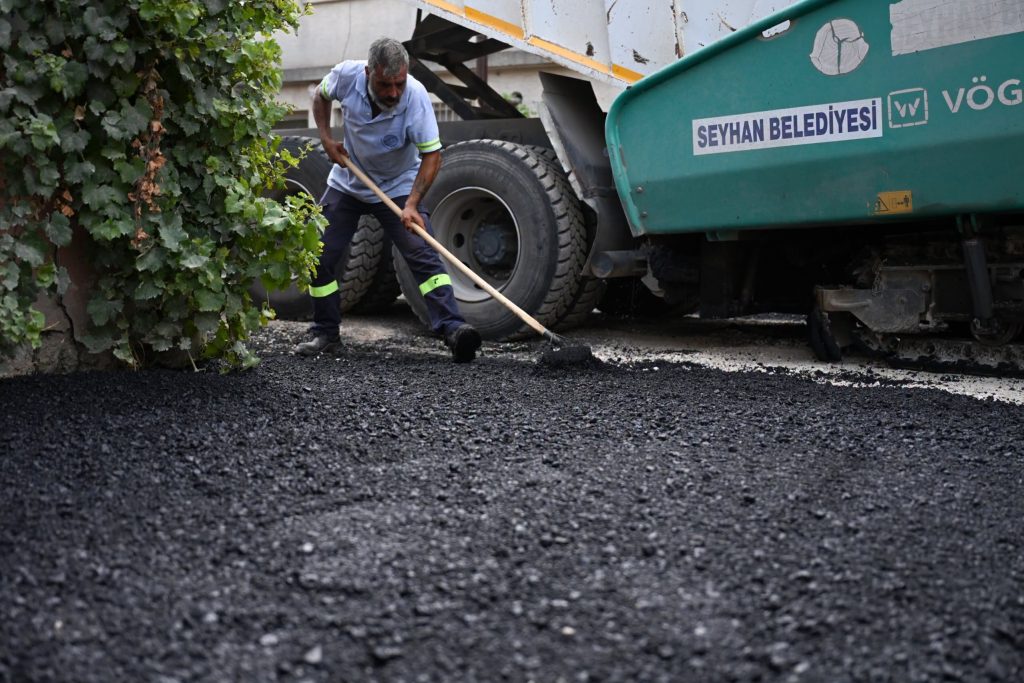 Hadırlı mahallesinin yolları yenilendi!