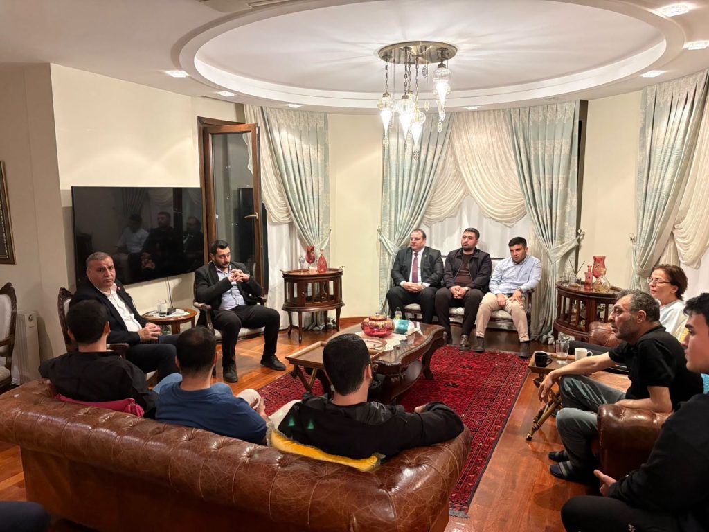 CHP İl Başkanı Bayram, Çetin ve Kozay’ın ailelerini ziyaret etti